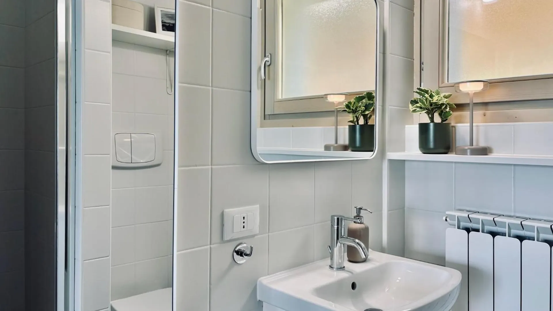 Apartament Tonarino Iseo Parzanica 0*,  Włochy
